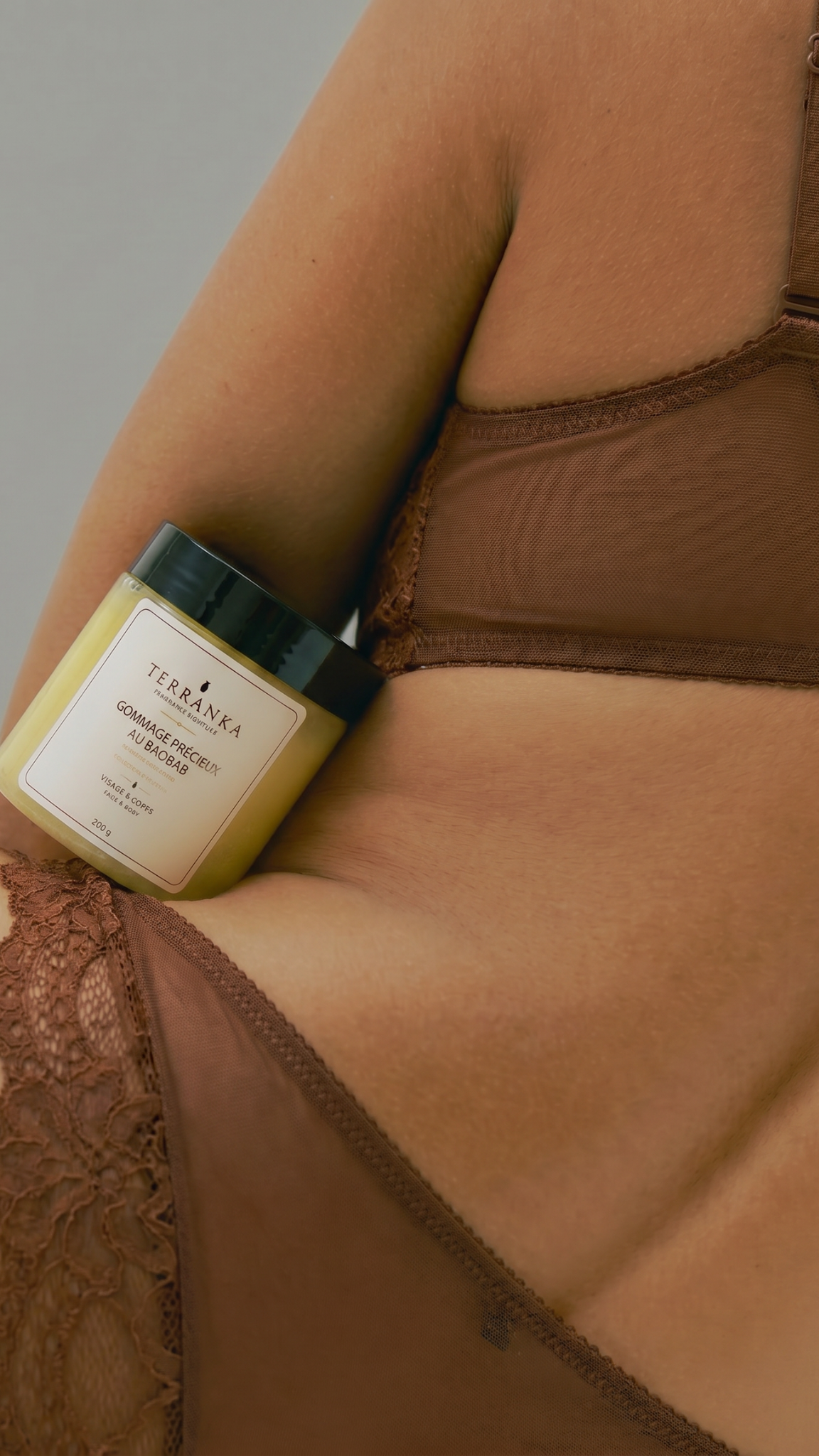 Gommage  visage et corps au Baobab Exfoliant haut de gamme TERRANKA 200 g